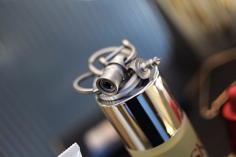 铜圈钛.全钛设计 FEGVE费戈钛合金防脱快拆钥匙扣