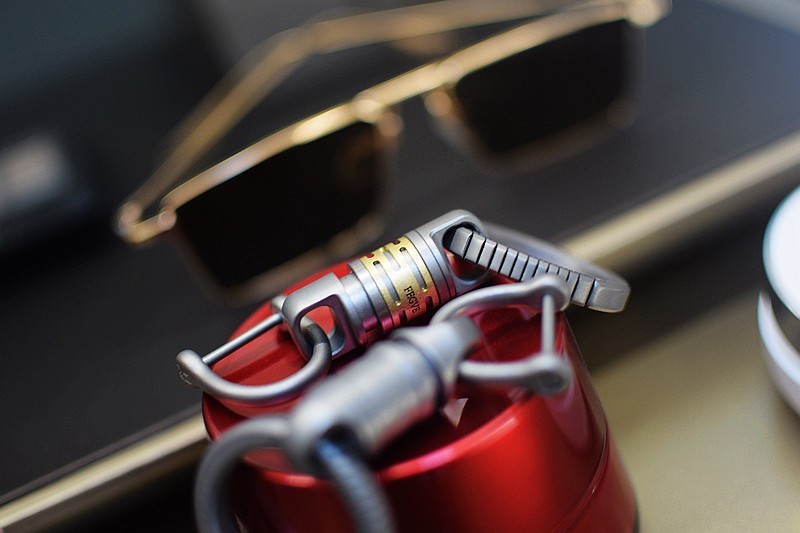 铜圈钛.全钛设计 FEGVE费戈钛合金防脱快拆钥匙扣