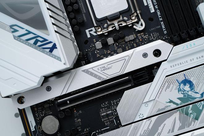 挤牙膏？ i5 13600KF大战i5 14600KF ROG Z790吹雪S体验