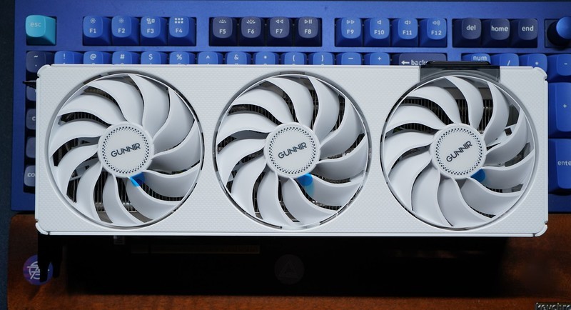 高颜值有实力 技嘉Z890 AORUS PRO ICE电竞冰雕评测