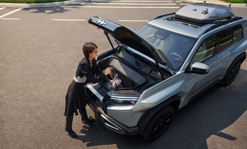 比亚迪方程豹钛3杀疯了，5大版本预售13.98万起