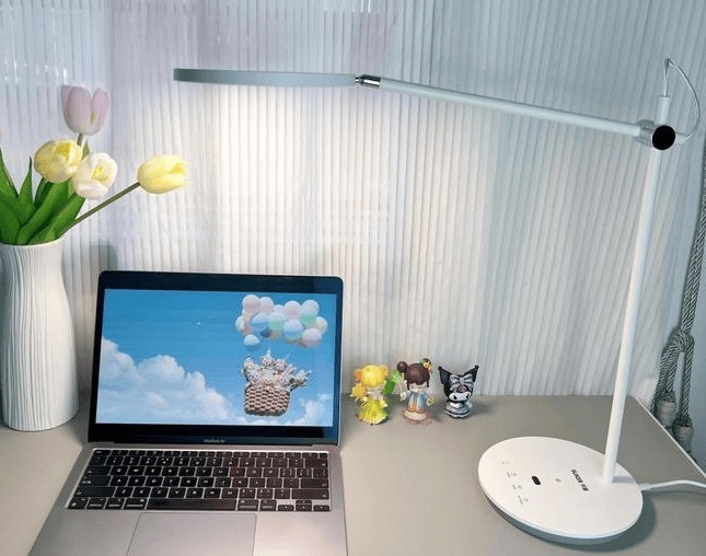 孩子护眼灯怎么选购好一点？选购护眼灯一定要注意的六个关键点