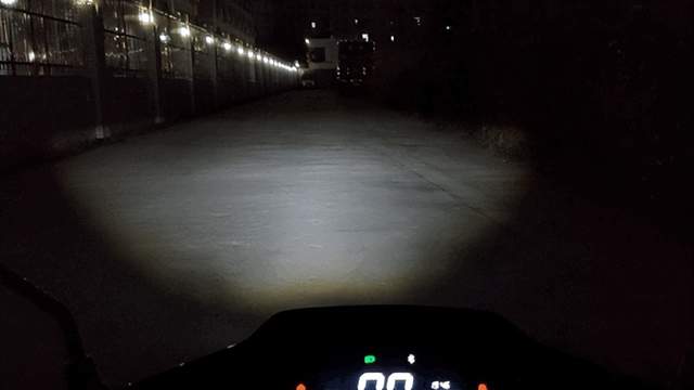 号称优化N系列所有短板，九号M95C电摩评测：107km+解决死亡摇摆