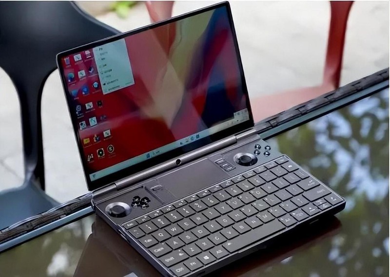 小巧又强悍，GPD WIN Max 2 2023掌上电脑
