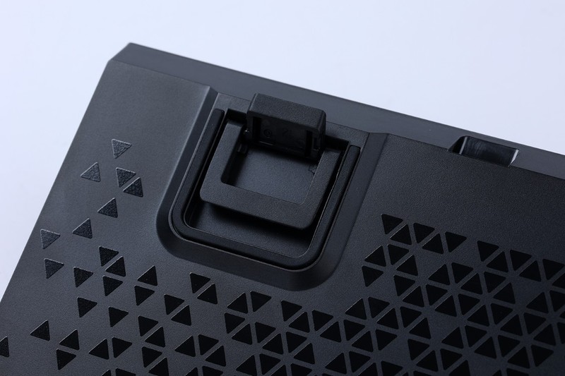 有钱就能任性！美商海盗船K100 AIR 无线机械键盘+ HS80 无线耳机