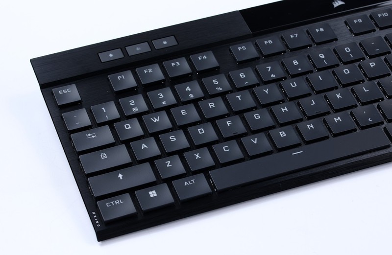 有钱就能任性！美商海盗船K100 AIR 无线机械键盘+ HS80 无线耳机