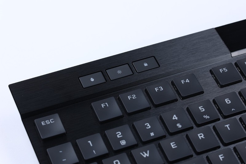 有钱就能任性！美商海盗船K100 AIR 无线机械键盘+ HS80 无线耳机