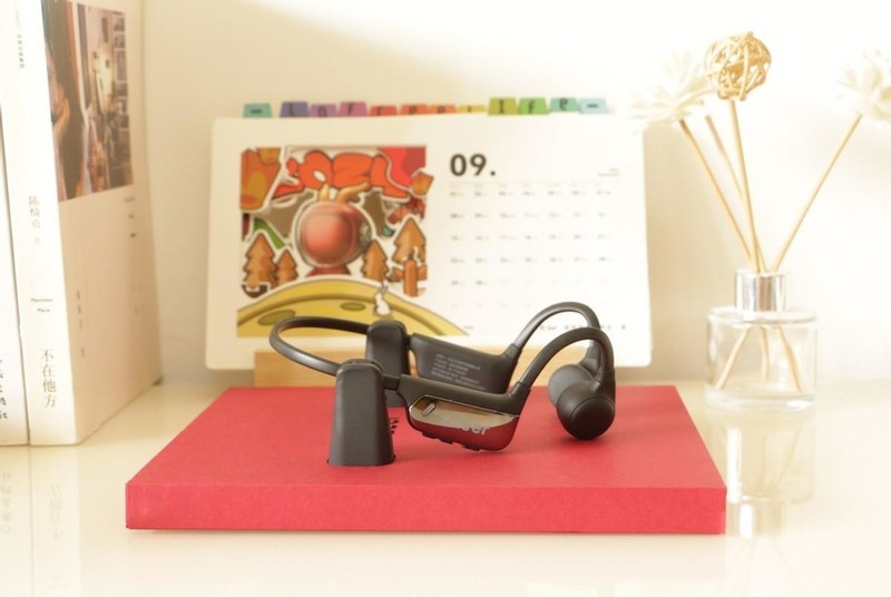 长辈听力退化怎么办？左点骨传导助听器体验，你想知道的这里都有