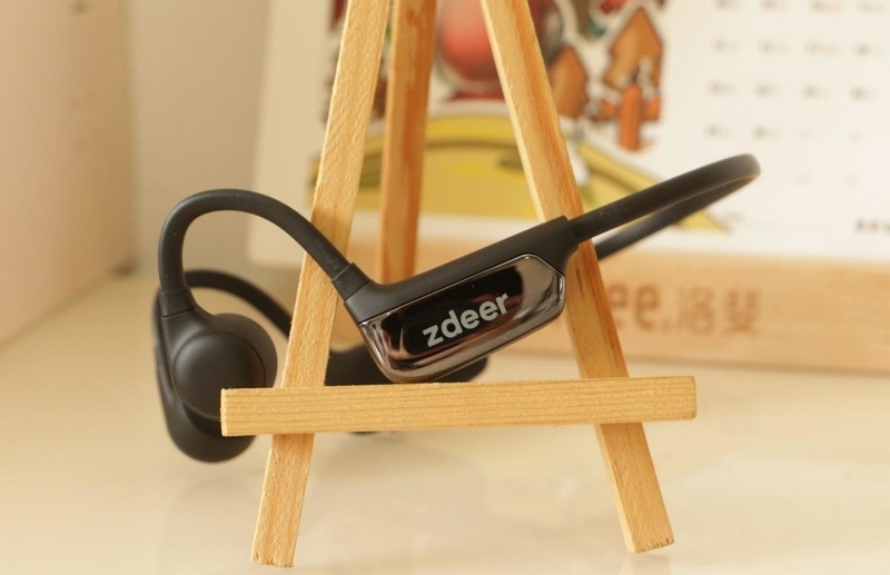 长辈听力退化怎么办？左点骨传导助听器体验，你想知道的这里都有