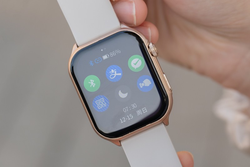 联想Lenovo Watch Fit智能手表评测：时尚与功能并存的高性价比之选