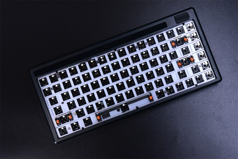 「拆解评测」供不应求的达尔优A84 Pro铝合金机械键盘结构拆解