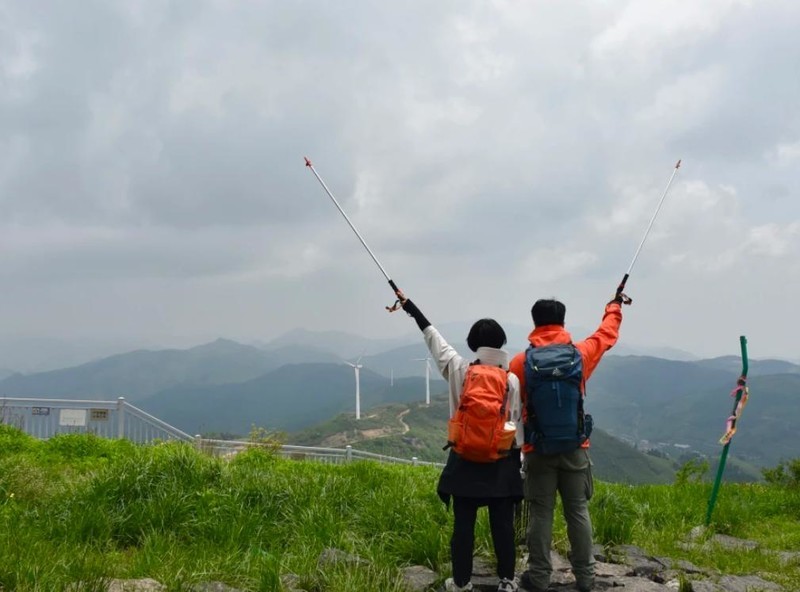 户外登山推荐指南：如何挑选一件