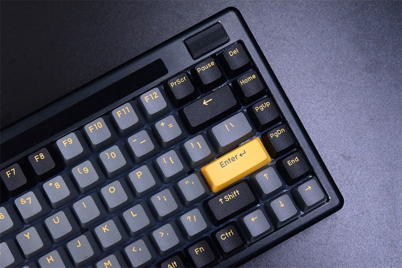 「拆解评测」供不应求的达尔优A84 Pro铝合金机械键盘结构拆解