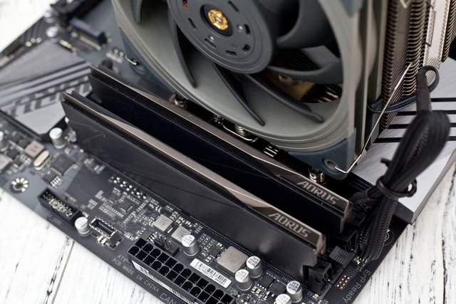 强劲供电，用料扎实——技嘉小雕B760M AORUS ELITE拆解实测