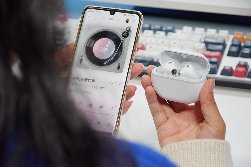 降噪耳机难选？Hi-Res金标认证的泥炭Capsule3 Pro,素质有点咋舌