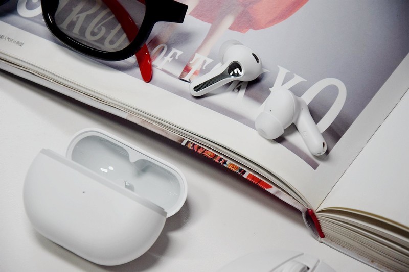 降噪耳机难选？Hi-Res金标认证的泥炭Capsule3 Pro,素质有点咋舌