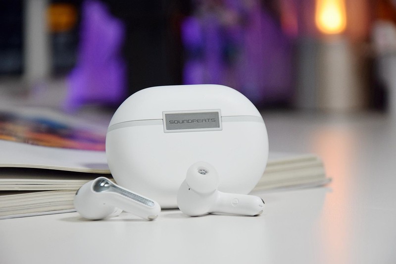 降噪耳机难选？Hi-Res金标认证的泥炭Capsule3 Pro,素质有点咋舌