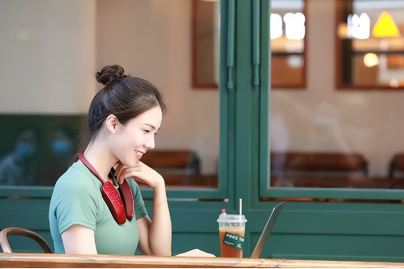 定向传音3D音效，潮生活新神器Cleer HALO无形耳机来了