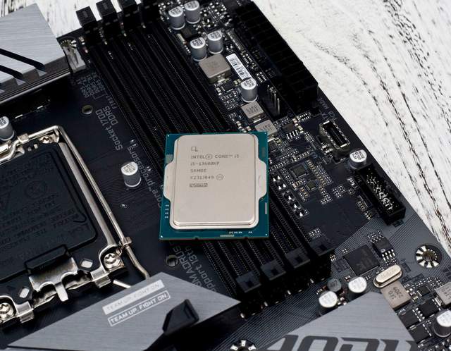 强劲供电，用料扎实——技嘉小雕B760M AORUS ELITE拆解实测