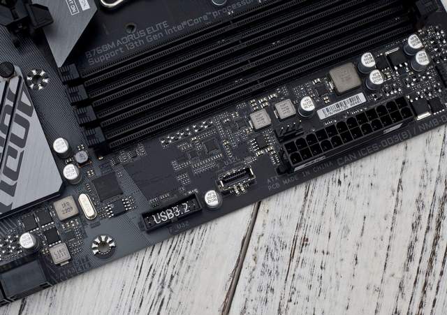 强劲供电，用料扎实——技嘉小雕B760M AORUS ELITE拆解实测