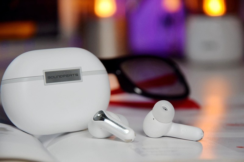 降噪耳机难选？Hi-Res金标认证的泥炭Capsule3 Pro,素质有点咋舌