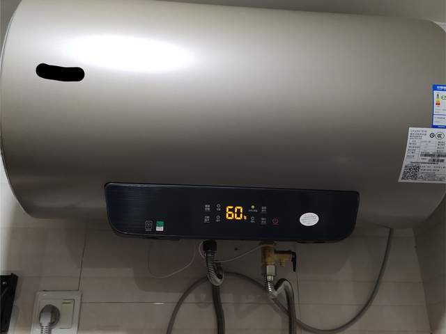 即开即热 恒温持久 使用安全 洗澡更省心