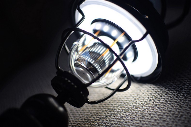 寻找心中最原始的欢愉 夕影Mini复古双光源露营灯相伴