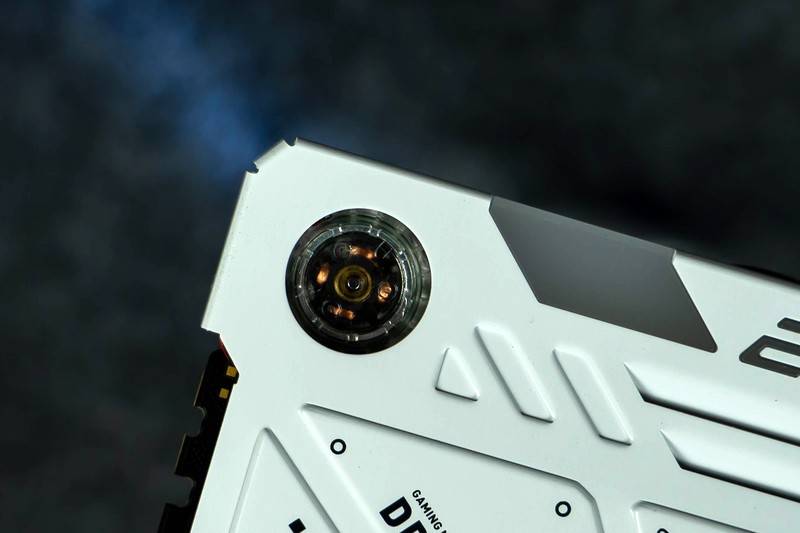 给9000MHz CUDIMM内存加2个“涡轮”风扇，GeIL金邦摩羯EVO-V体验