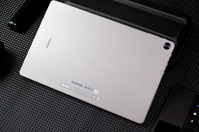 酷比魔方iWork GT，11寸屏幕i5处理器，为什么不到微软一半价钱？