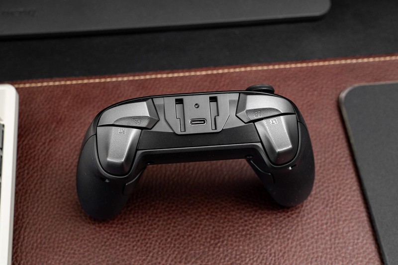 三模双霍尔，国产游戏手柄巅峰之作，盖世小鸡风行者Pro体验