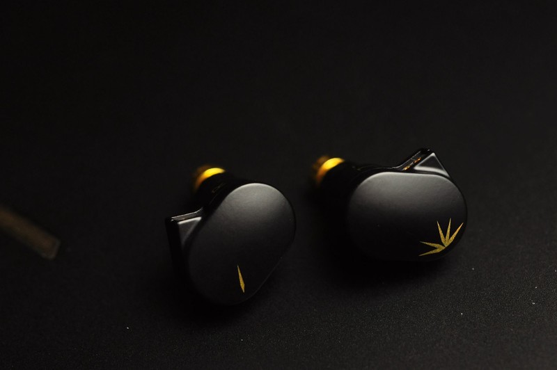 129元的Type-C耳机水月雨竹2试听，均衡、稳健，乐感生动