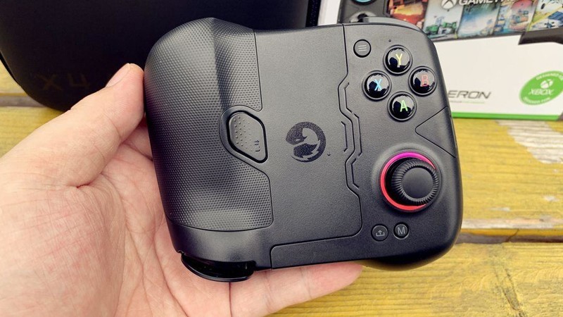 一机多用、玩法多样，这款分离式游戏手柄实力有点强