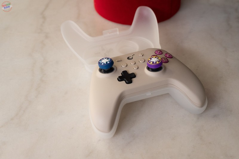 次世代霍尔电磁摇杆搭配磁悬浮马达，这款手柄手感超丝滑，谷粒金刚3Pro体验