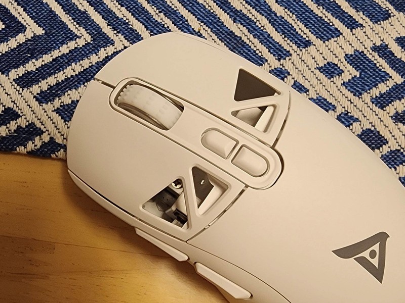 99块买「电竞六边形战士」？亲测一个月说说大实话