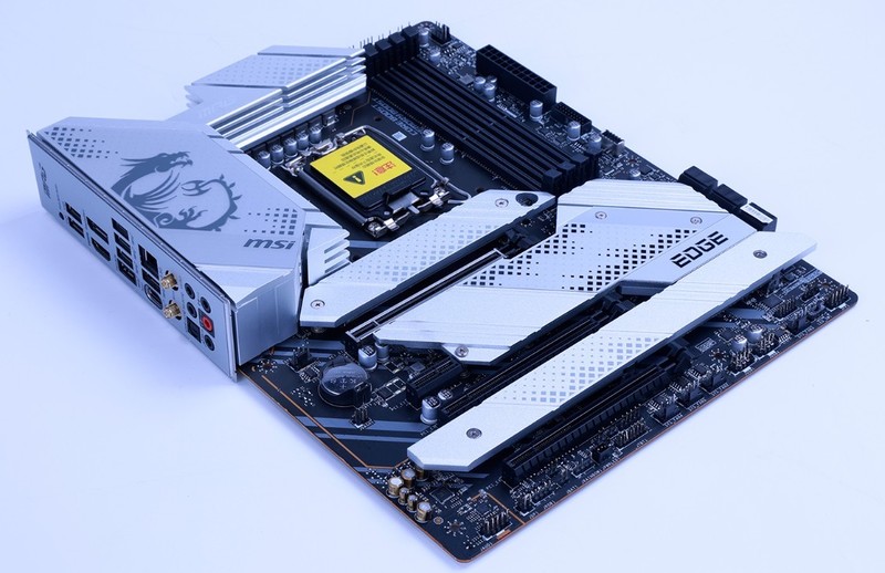 用深圳优惠券撸白色双塔风冷性价比咋样？东海双子星S9 EX装机实测