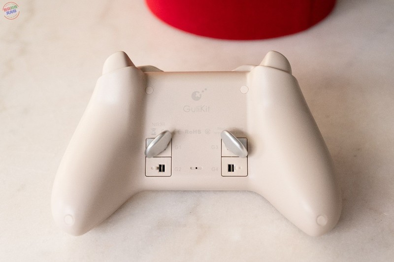 次世代霍尔电磁摇杆搭配磁悬浮马达，这款手柄手感超丝滑，谷粒金刚3Pro体验