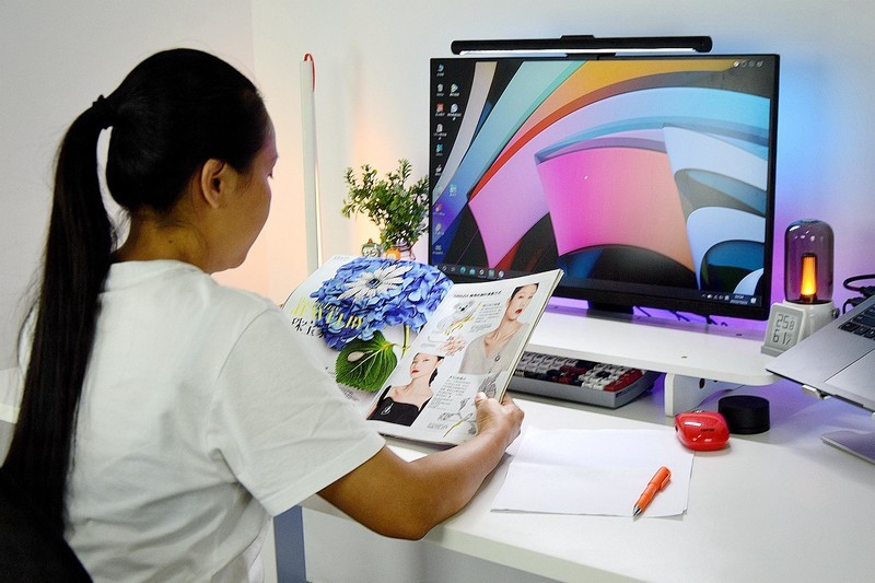 拆掉了旧电脑桌，入手乐歌iE3智能升降桌，这次升级到底值不值？