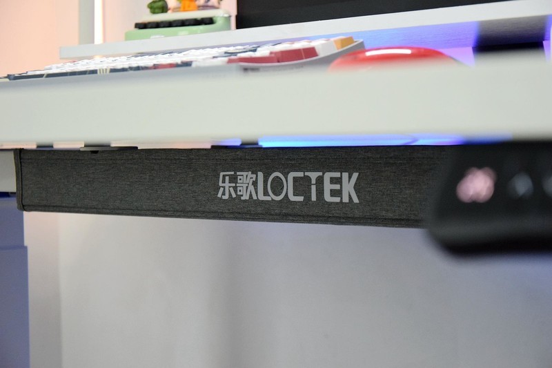 拆掉了旧电脑桌，入手乐歌iE3智能升降桌，这次升级到底值不值？