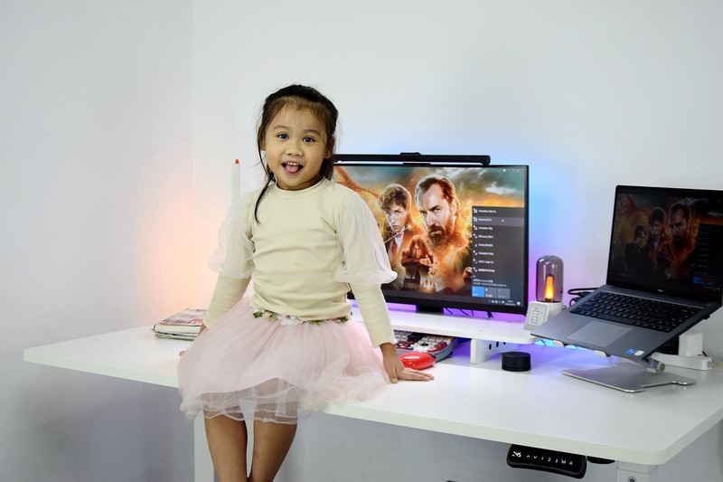 拆掉了旧电脑桌，入手乐歌iE3智能升降桌，这次升级到底值不值？