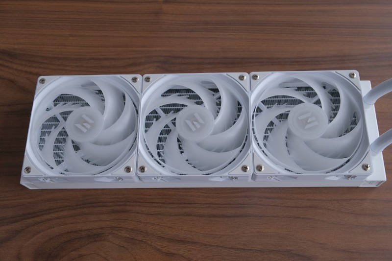 我的青春回来了，zalman思民发布“阿尔法2 DS 360水冷散热器”