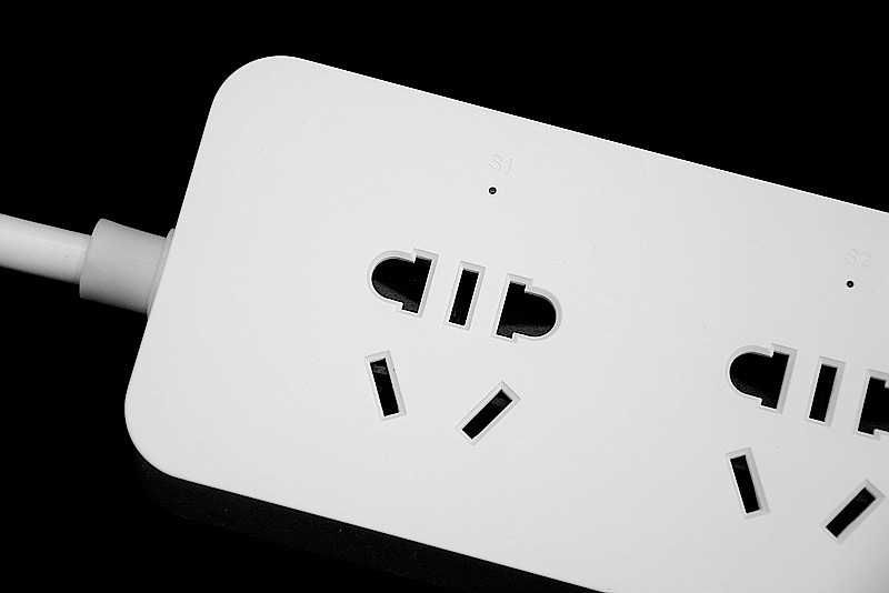 远程控制开关，远程手机操作电脑游戏，向日葵P1智能插线板开箱