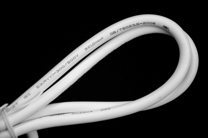 远程控制开关，远程手机操作电脑游戏，向日葵P1智能插线板开箱