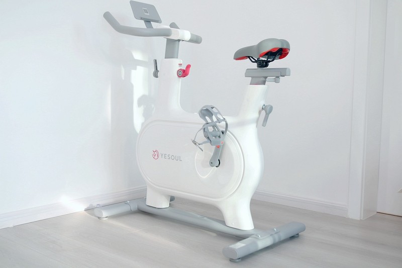 减肥似乎也没那么难，野小兽小白驹速燃单车新体验