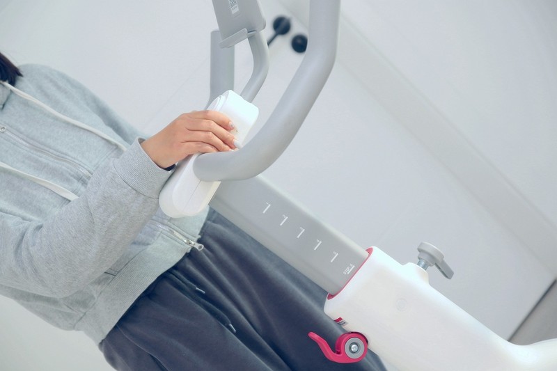 减肥似乎也没那么难，野小兽小白驹速燃单车新体验