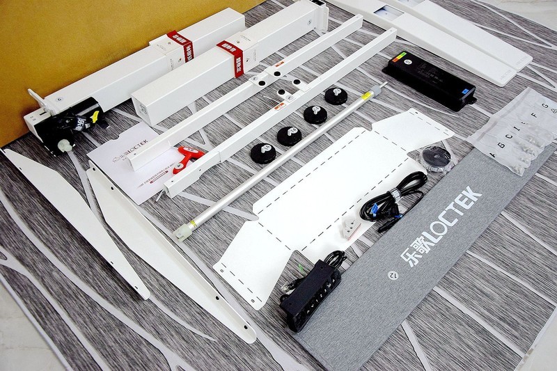 拆掉了旧电脑桌，入手乐歌iE3智能升降桌，这次升级到底值不值？