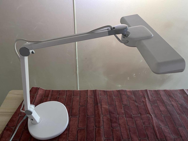 什么牌子的护眼灯最好？劣质护眼灯正在加速你的视力退化！