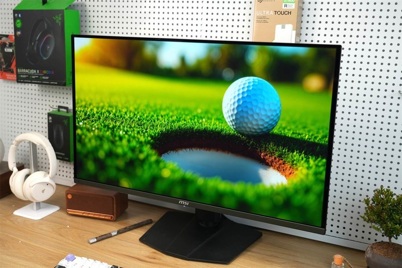 高端更疯狂，微星MPG 322URX ，用DP 2.1+QD-OLED打造无敌显示盛宴