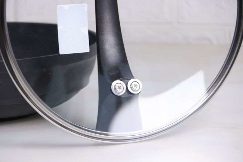 可用钢丝球清洗，不放油可煎鸡蛋！这才是最理想的不粘锅