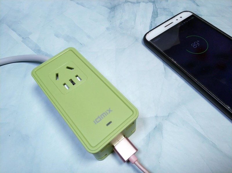 桌面多功能充电器，安全快充又好用：IDMIX氮化镓65W插线排