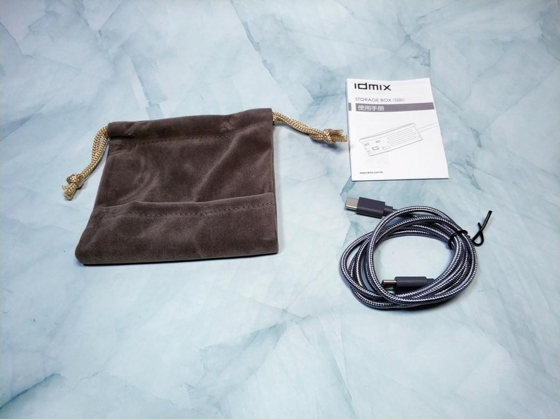 桌面多功能充电器，安全快充又好用：IDMIX氮化镓65W插线排